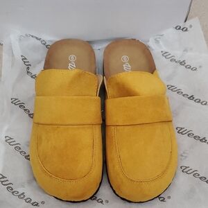 Weeboo Shoes Size 6